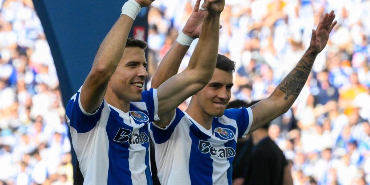 Lech Poznan estará a negociar a realização de um particular com o FC Porto na Polónia