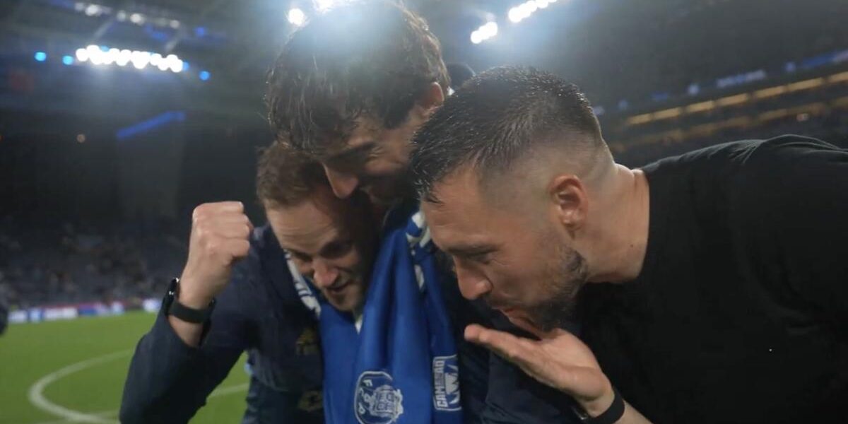 Eustáquio “juntou-se” aos festejos do FC Porto em pleno Dragão. Ora veja