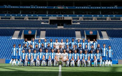 FC Porto campeão nacional: a foto oficial no relvado do Dragão